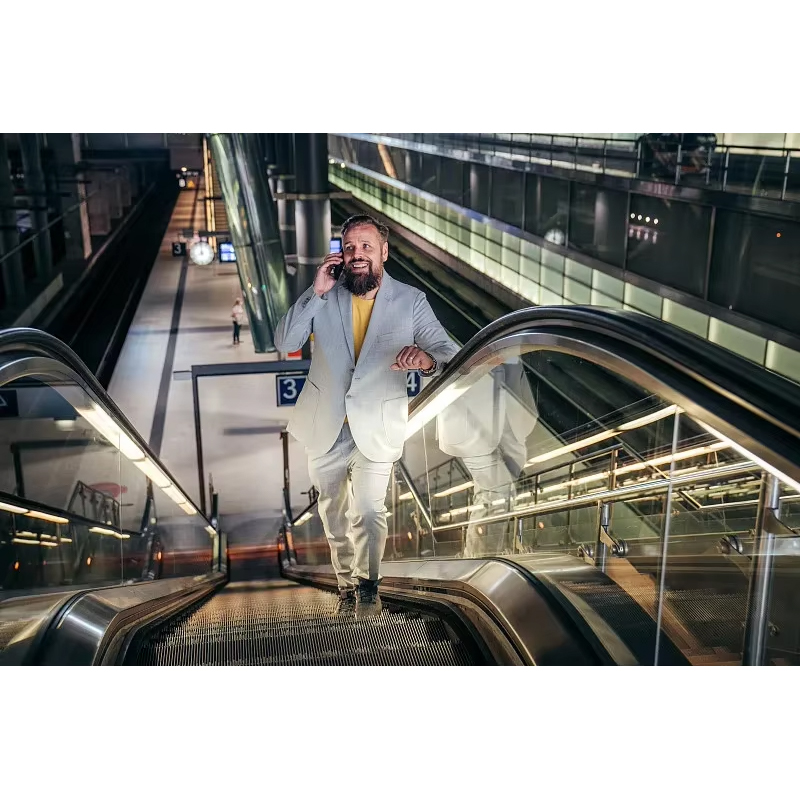 VTES107 30 Degree Vvvf Control Indoor Economical Commercial Escalator with 1 Year Warranty Modern Design for Office Buildings